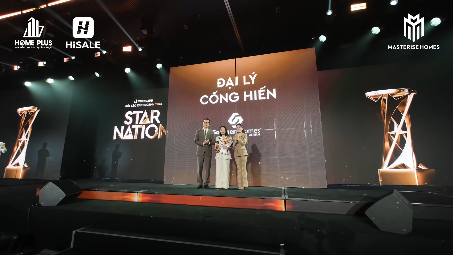 STAR NATION 2025 - GÓI TRỌN DƯ ÂM TỰ HÀO, KHƠI NGUỒN HÀNH TRÌNH BỀN VỮNG